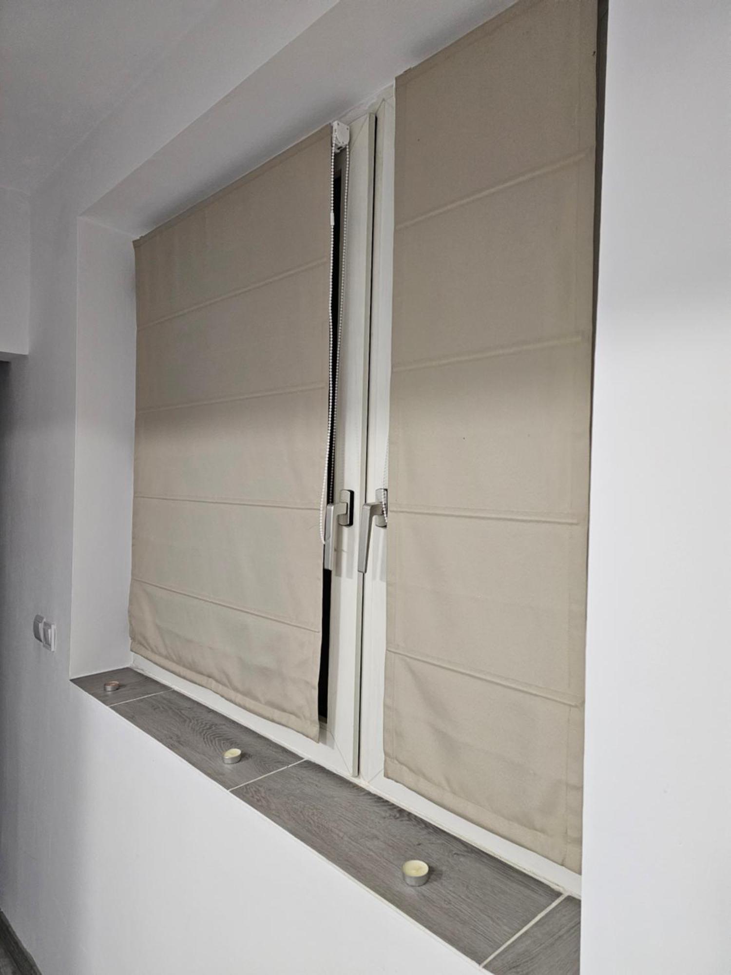 24 Shades Of Grey, Rezerva Acum Apartament Ultracentral, Ceai, Cafea, Filtru Apa Rece-Fierbinte, Saltea 160 Cm Memory Foam Craiova Exterior photo